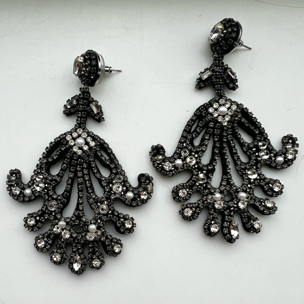Mignonne Gavigan Black/Silver Beaded Earrings